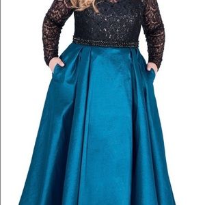 Mac Duggar Formal Dress Black w/blue bottom NWOT